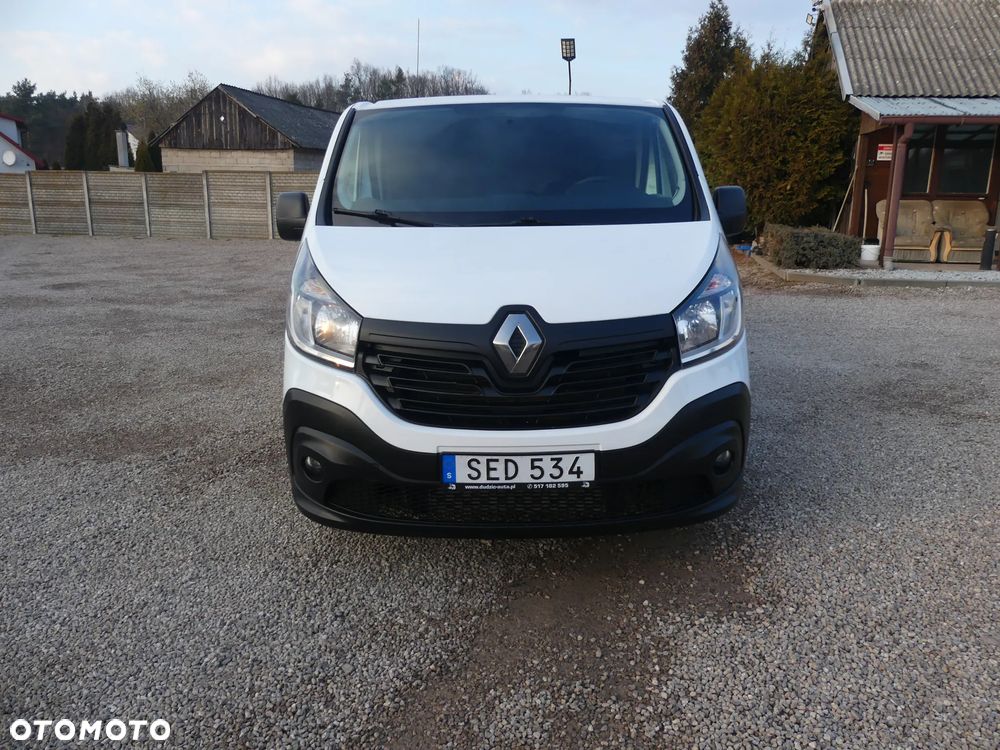 Renault TRAFIC - 2