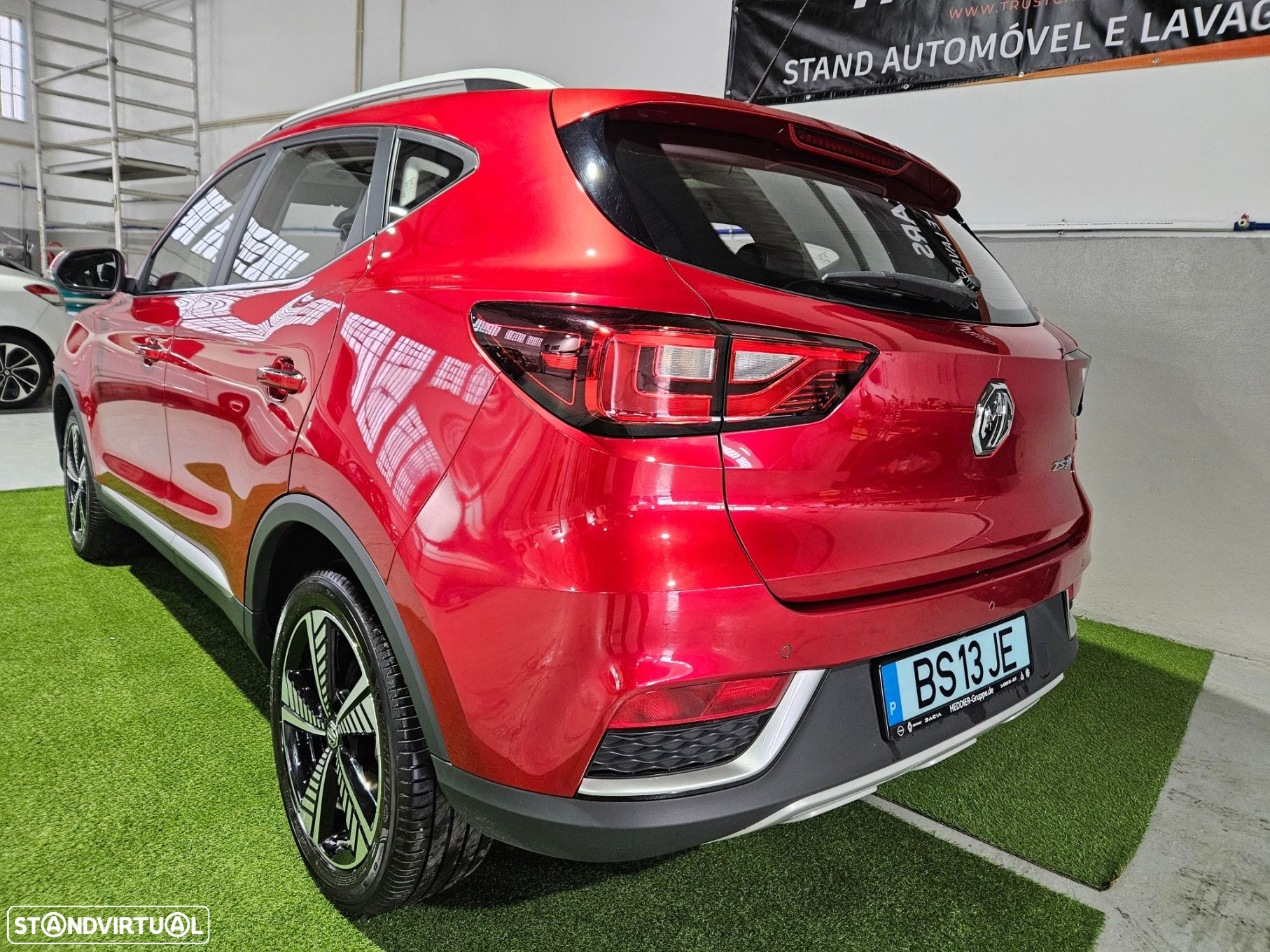 MG ZS - 4