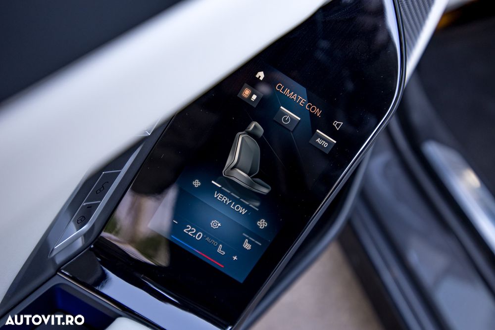 BMW Seria 7 750e xDrive AT PHEV - 32