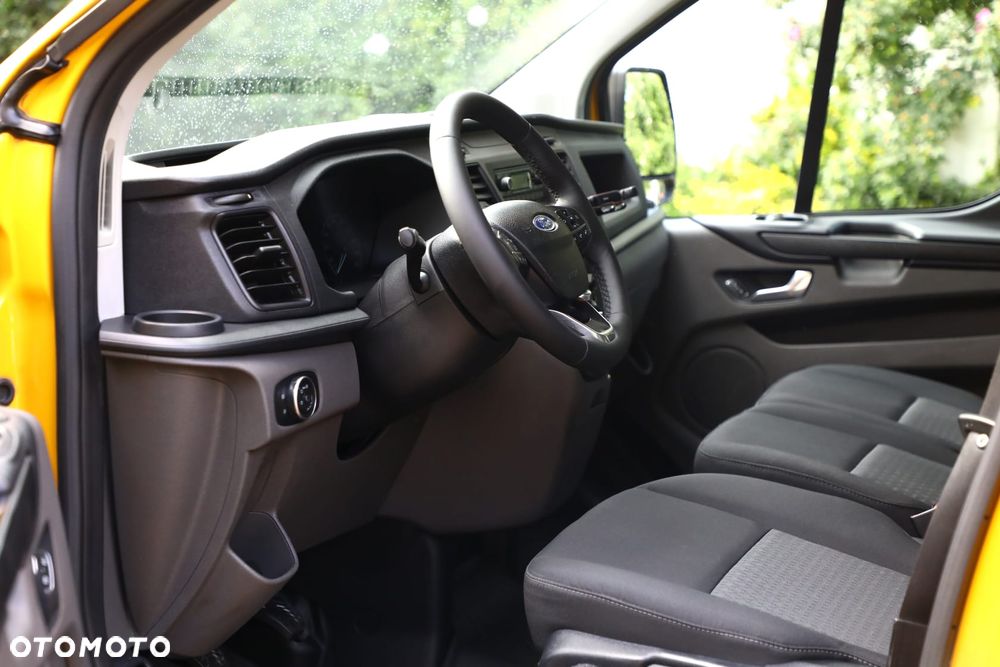 Ford Transit Custom - 13