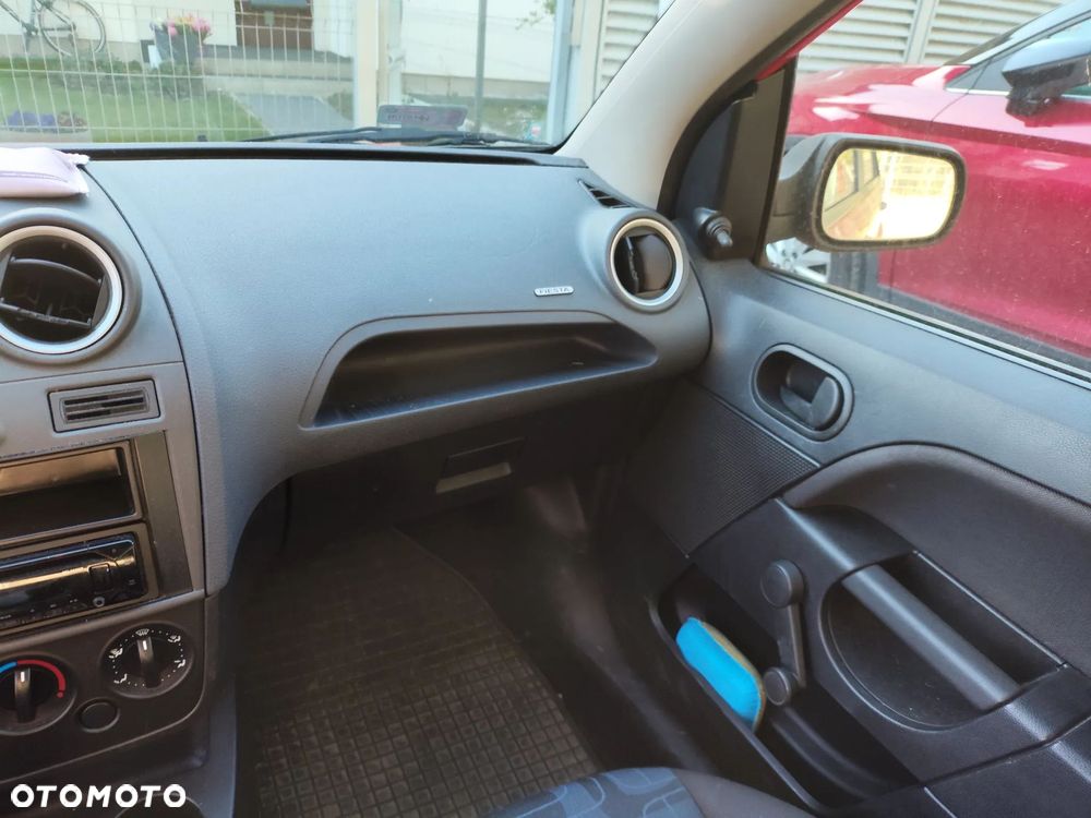 Ford Fiesta 1.3 - 23