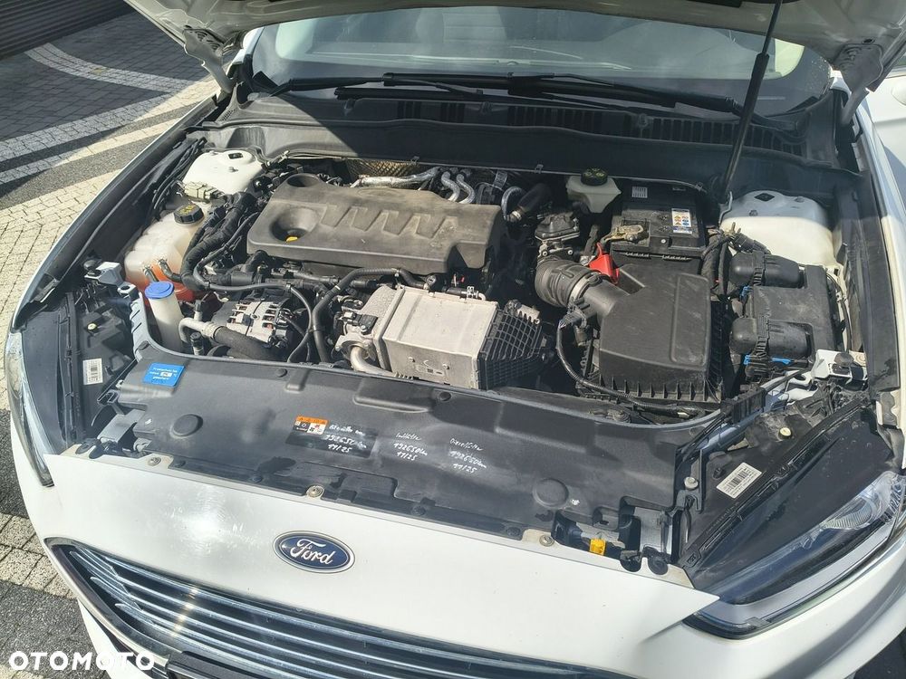 Ford Mondeo - 36