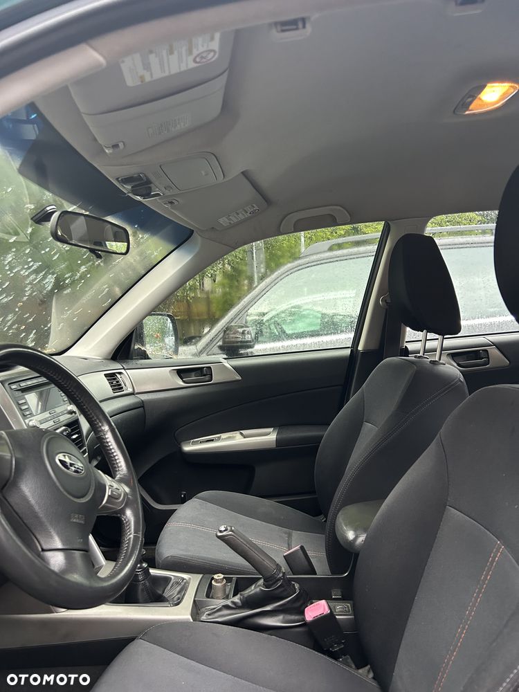 Subaru Forester 2.0D XC 000 Euro5 - 11