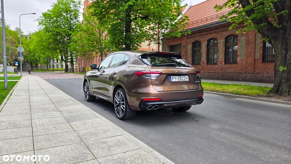 Maserati Levante GTS - 15
