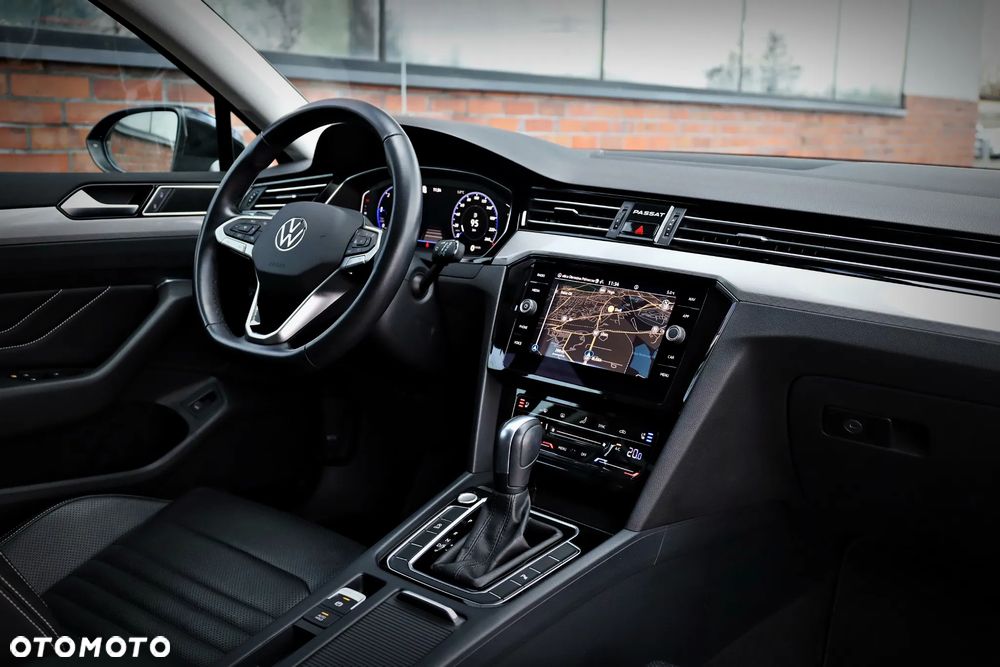 Volkswagen Passat 2.0 TDI EVO Elegance DSG - 18