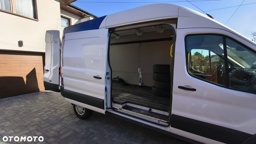 Ford Transit - 8