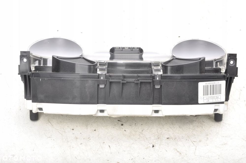 CITROEN C5 III X7 2.0 16V BENZYNA LICZNIK ZEGARY - 4