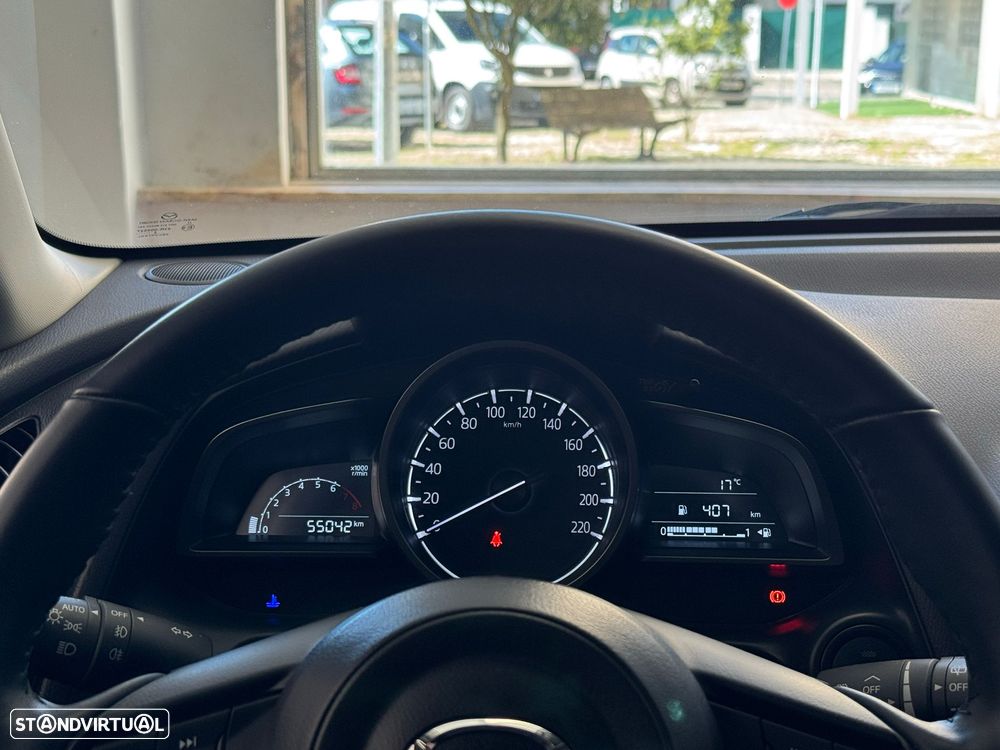 Mazda 2 1.5 Sky-G Evolve Navi - 9