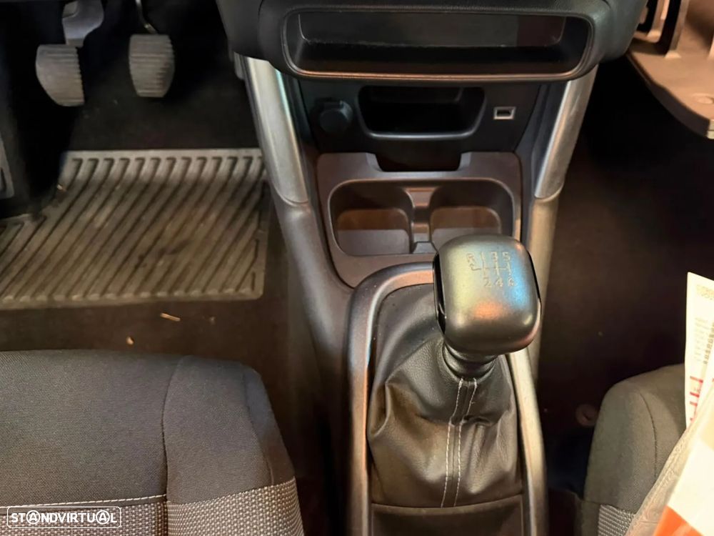 Citroën C3 Aircross 1.2 PureTech Shine - 23