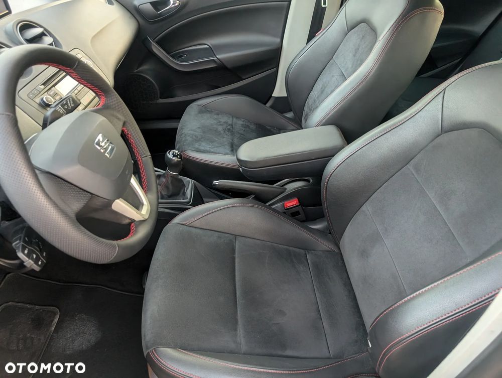 Seat Ibiza 1.6 TDI FR - 12
