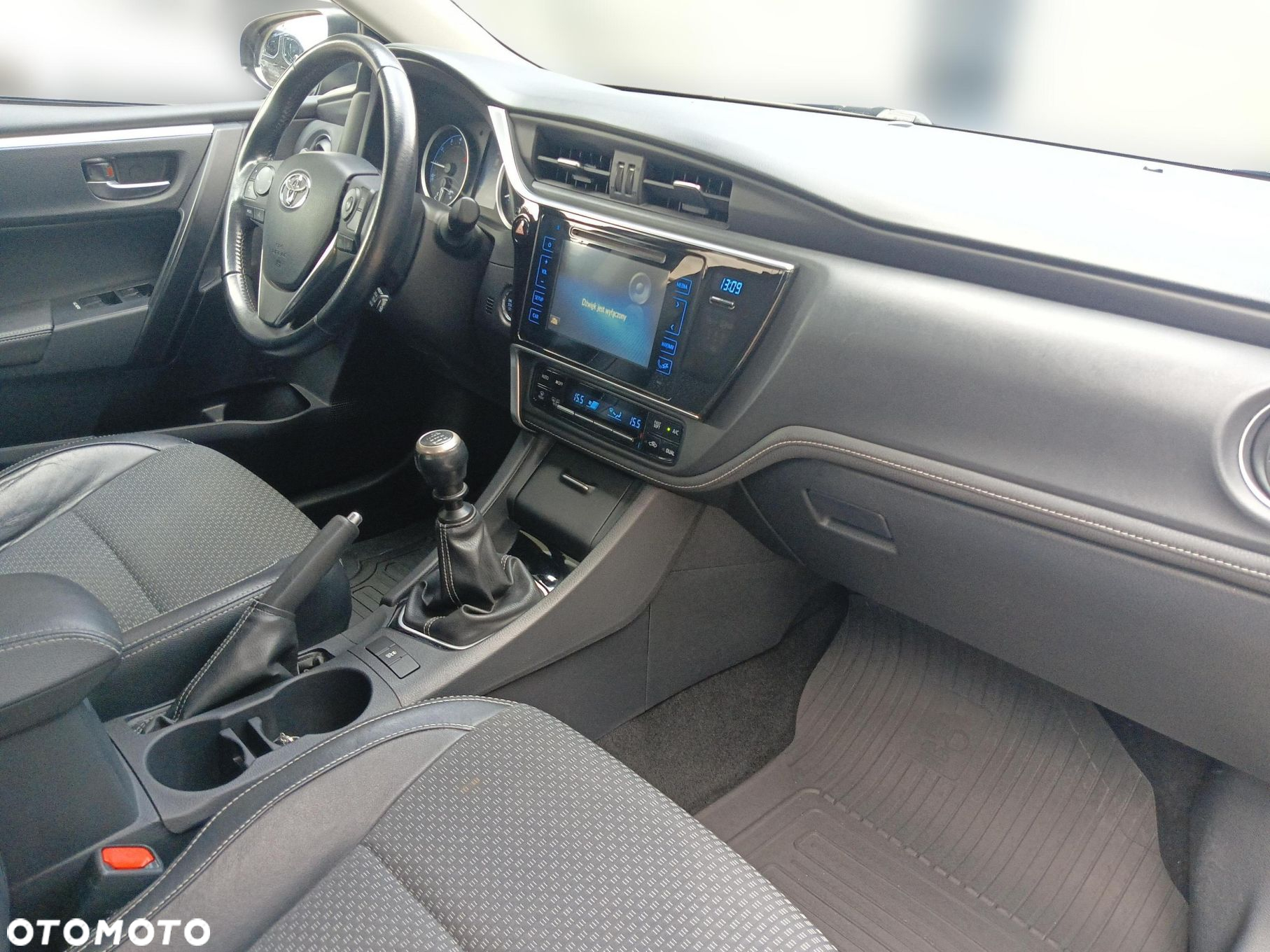Toyota Corolla 1.6 Prestige EU6 - 11