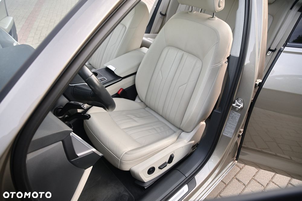 Audi A6 Avant - 26