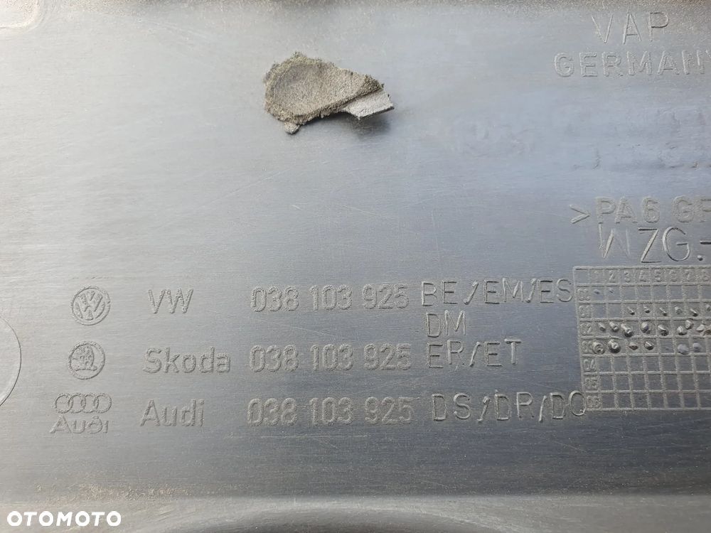 Górna osłona silnika AUDI A4 B6 038103925 1.9L diesel 96kW - 3