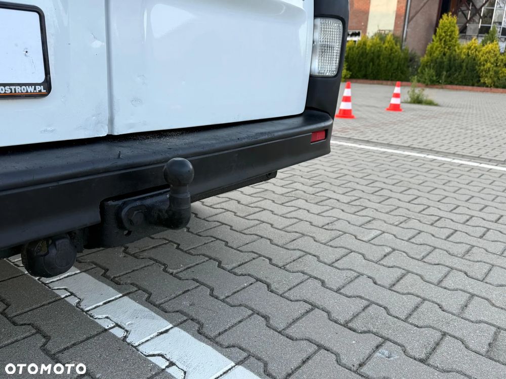 Opel VIVARO - 27