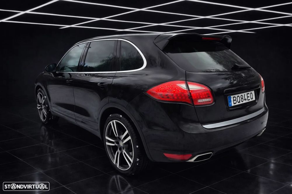 Porsche Cayenne S - 4