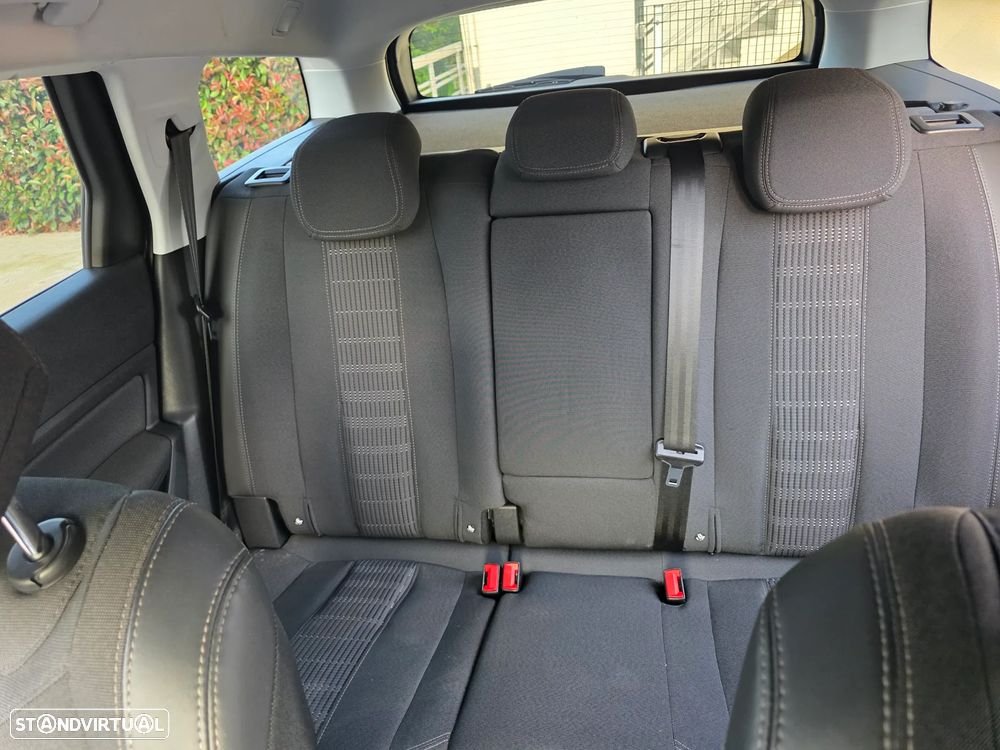 Peugeot 308 SW - 15