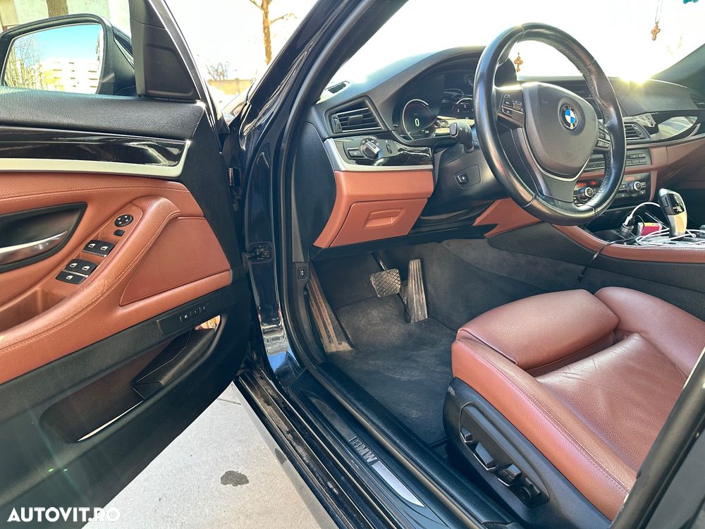 BMW Seria 5 518d Aut. Luxury Line - 23