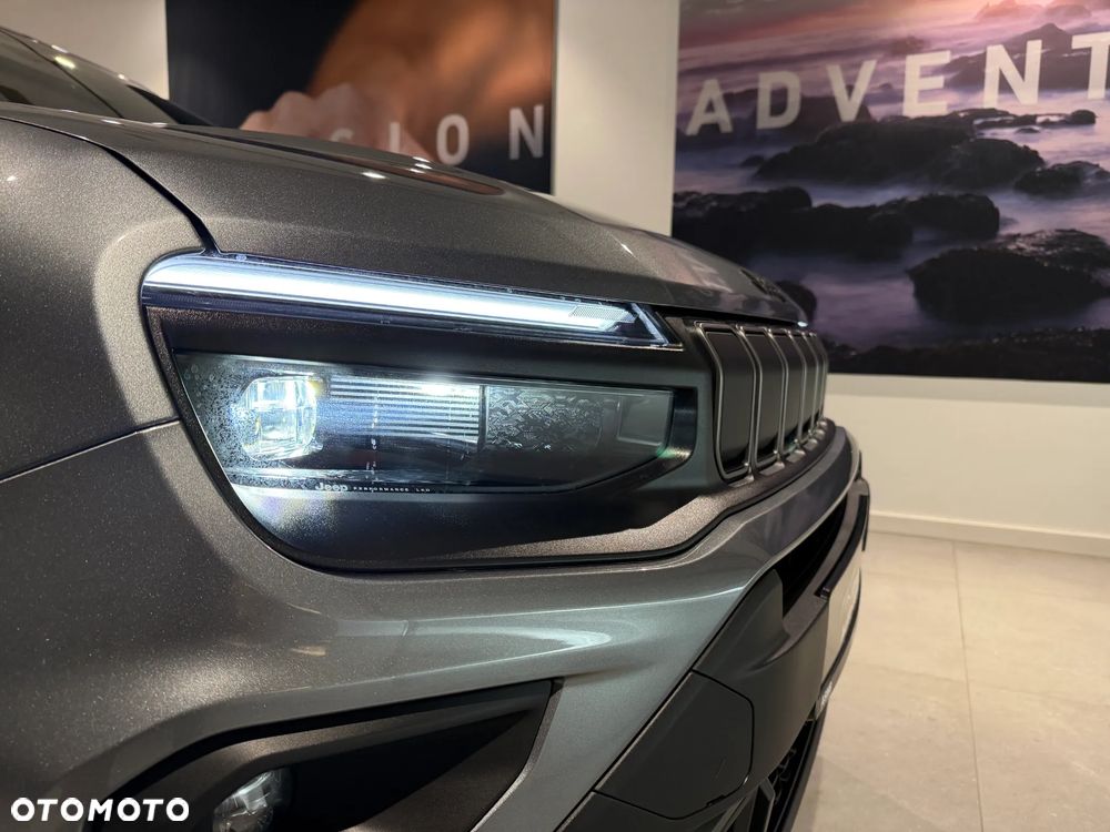 Jeep Avenger 1.2 T3 mHEV Upland 4xe eDCT6 - 9