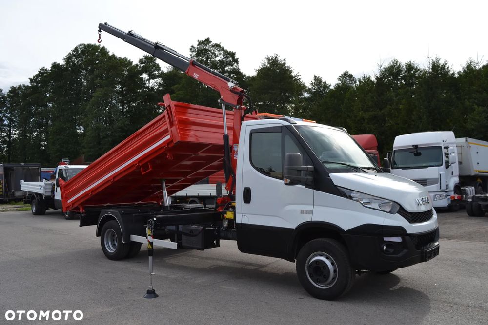 Iveco Daily 50C15 50C18 Nowy żuraw HDS HYVA HA 33 udźwig 2285 kg3-stronny wywrot Kiper Wywrotka Fassi M40 - 3