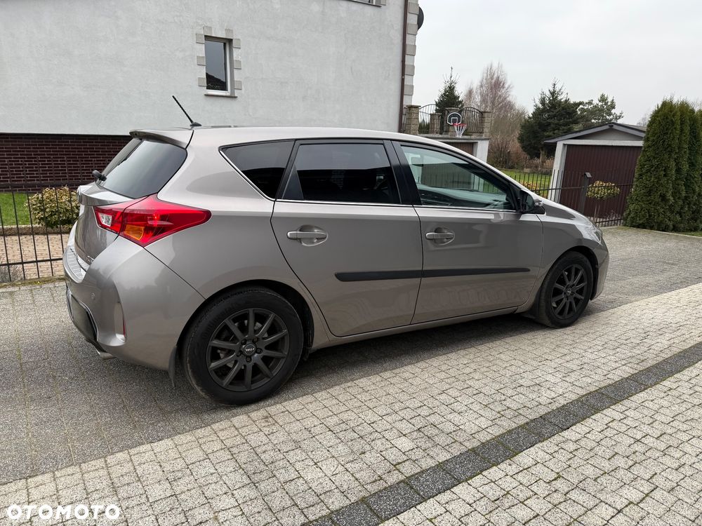 Toyota Auris 2.0 D-4D Prestige - 5