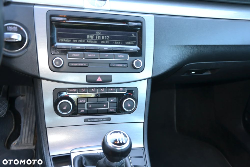 Volkswagen Passat 2.0 TDI Comfortline Optimum - 11