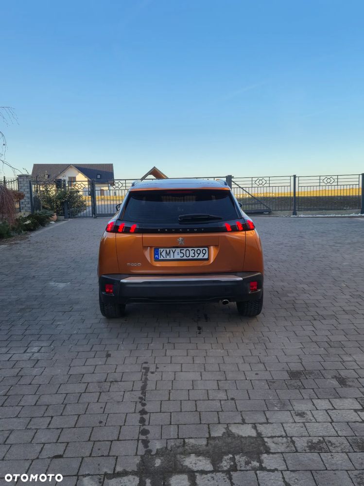Peugeot 2008 1.5 BlueHDi Allure S&S EAT8 - 4