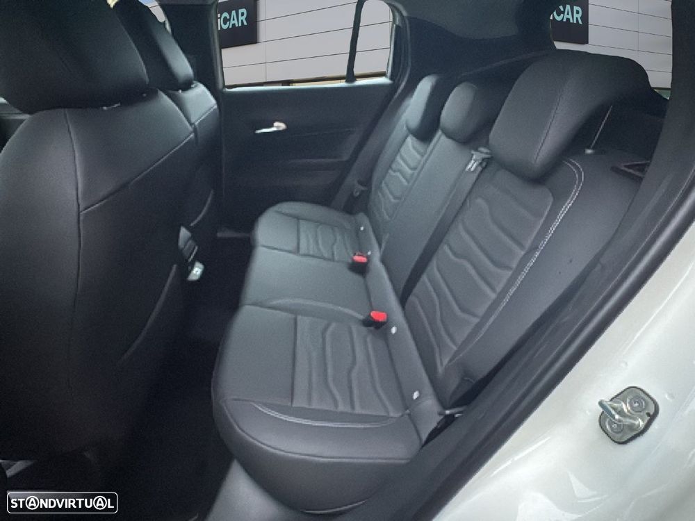 Jeep Avenger 1.2 GSE T3 Altitude - 10