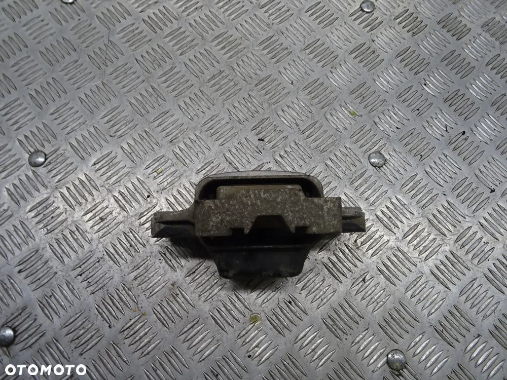 VW GOLF V 1.9TDI PODUSZKA SKRZYNI BIEGÓW 1K0199555 - 7