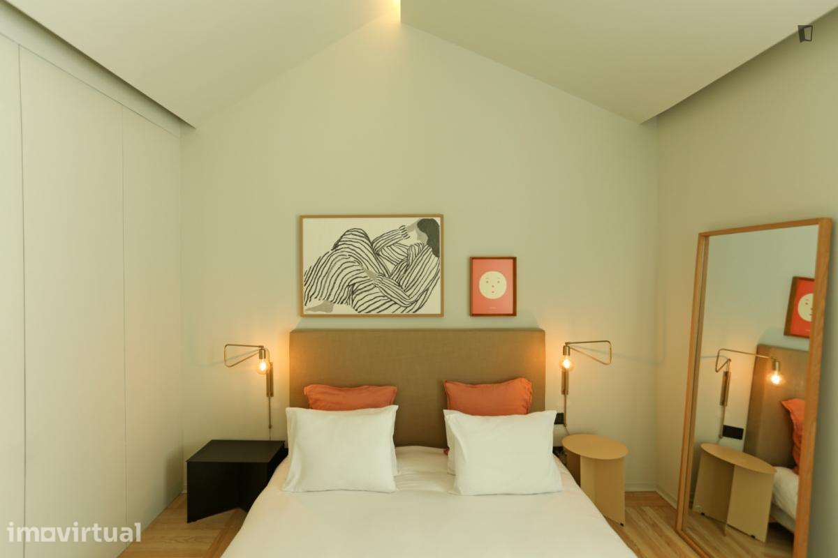 Apartamento com 1 quartos - localizado em Miragaia Porto - Grande imagem: 3/18