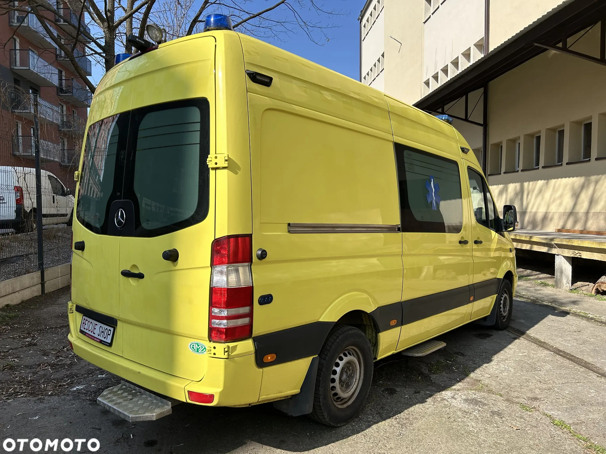 Mercedes-Benz Sprinter - 4