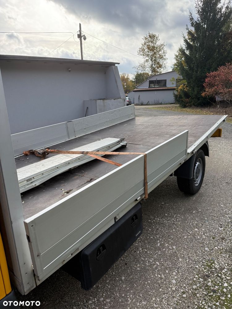 Mercedes-Benz Sprinter - 4