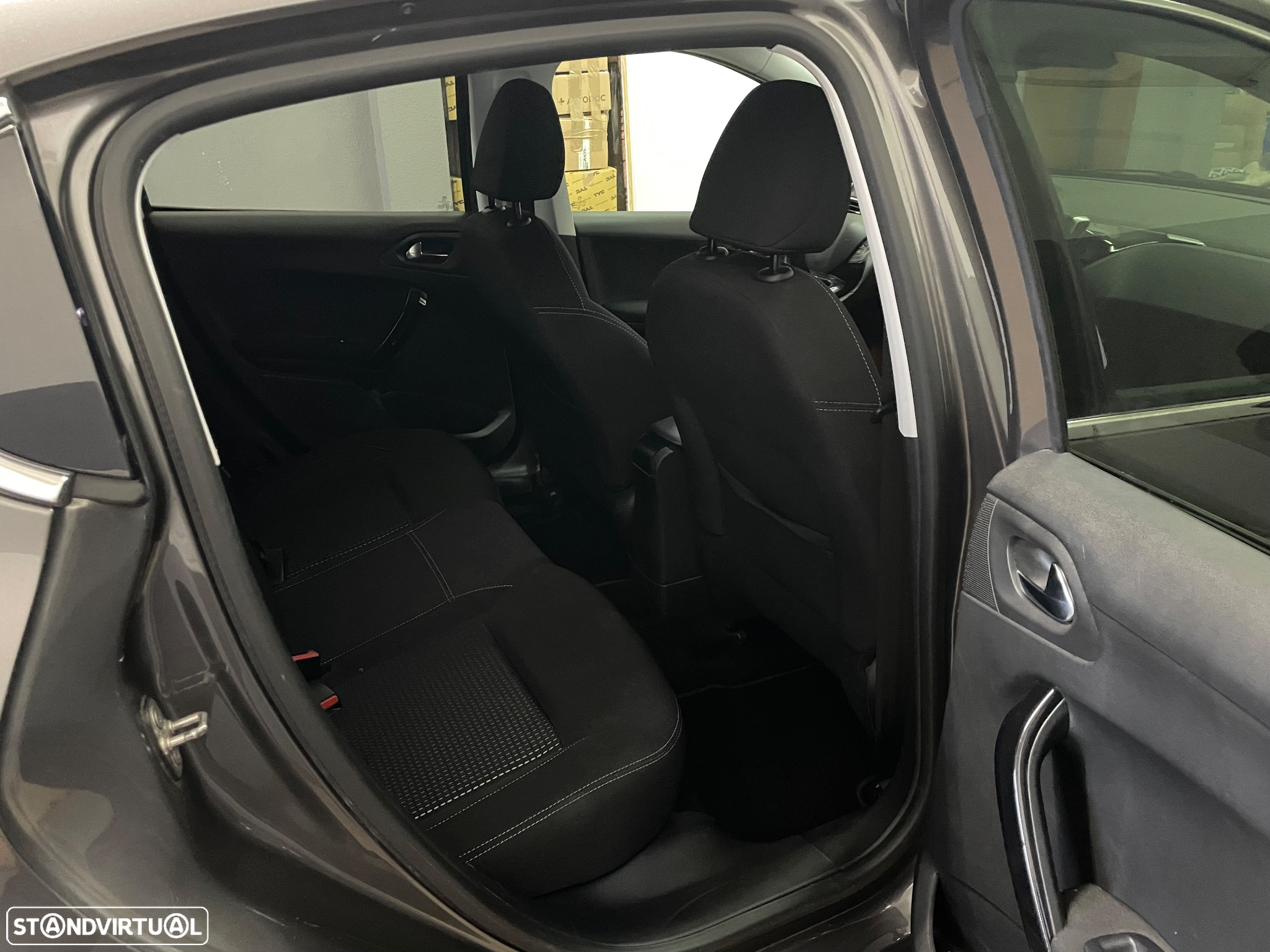 Peugeot 208 PureTech 110 Stop & Start Tech Edition - 18