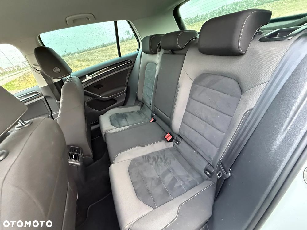 Volkswagen Golf VII 1.6 TDI BMT Highline DSG - 19