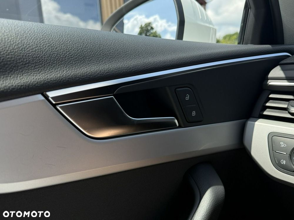 Audi A4 Avant 35 TDI mHEV Advanced S tronic - 30