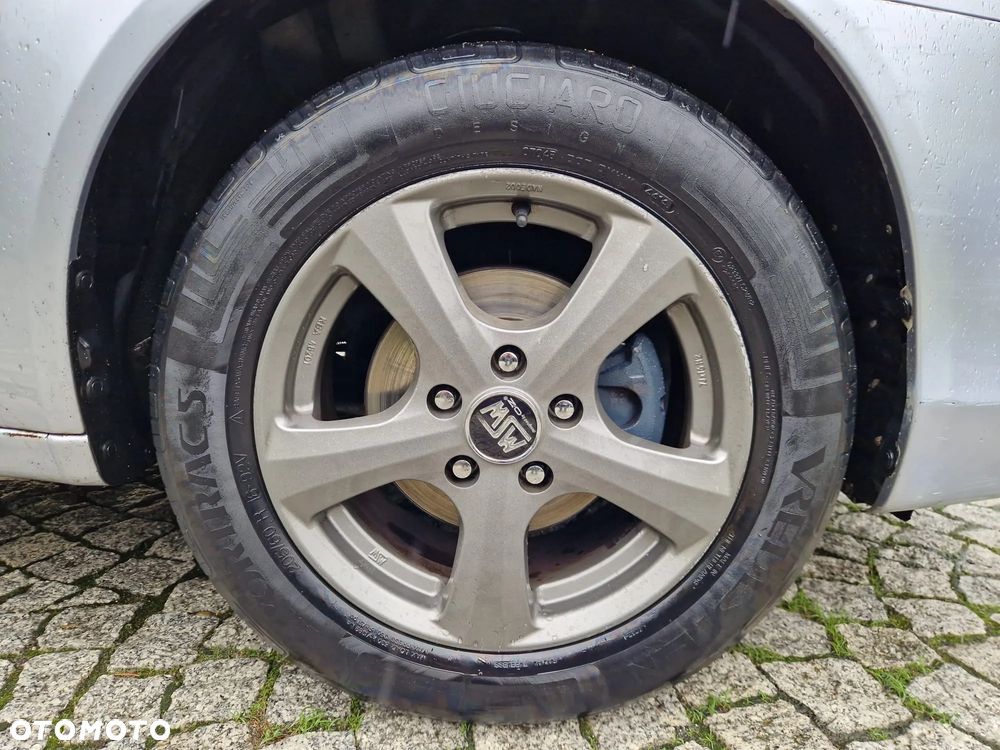 Mitsubishi Lancer 1.5 Invite - 20