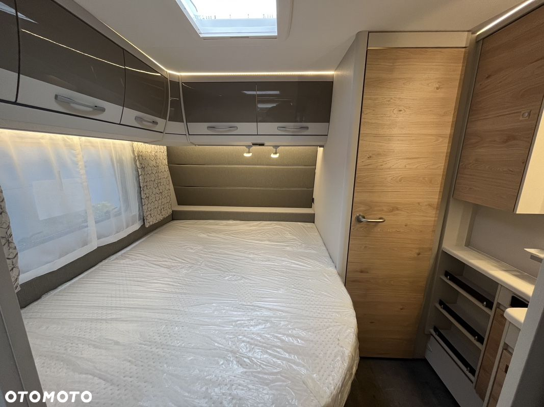 Dethleffs Nomad 730 FKR - 35