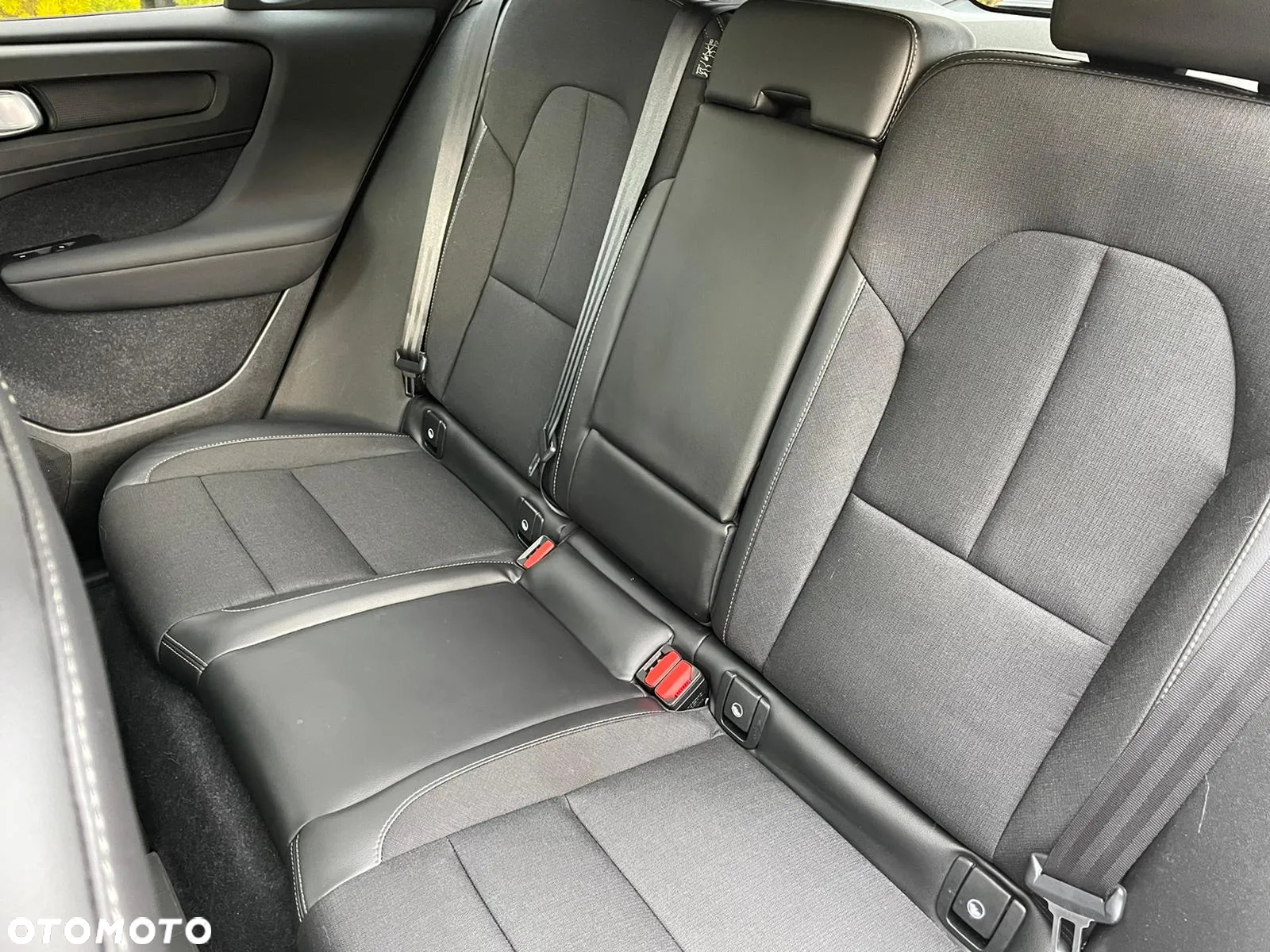 Volvo XC 40 T5 AWD Momentum - 11