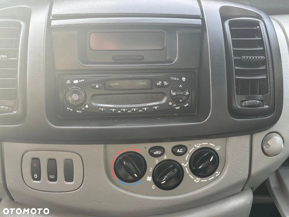 Renault Trafic - 9