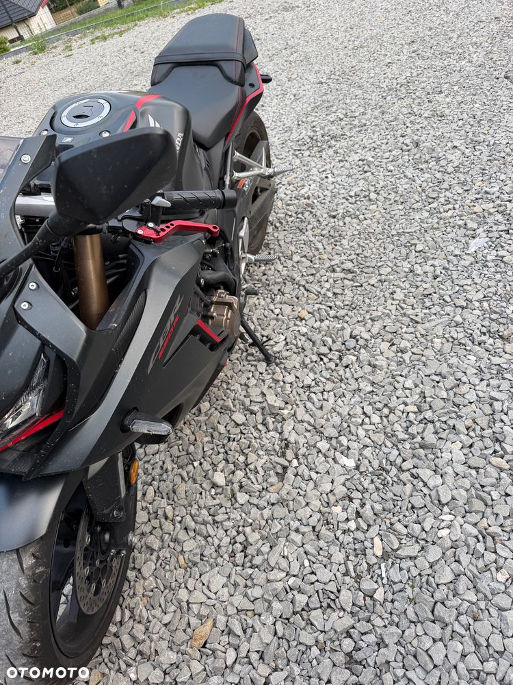 Honda CBR - 6