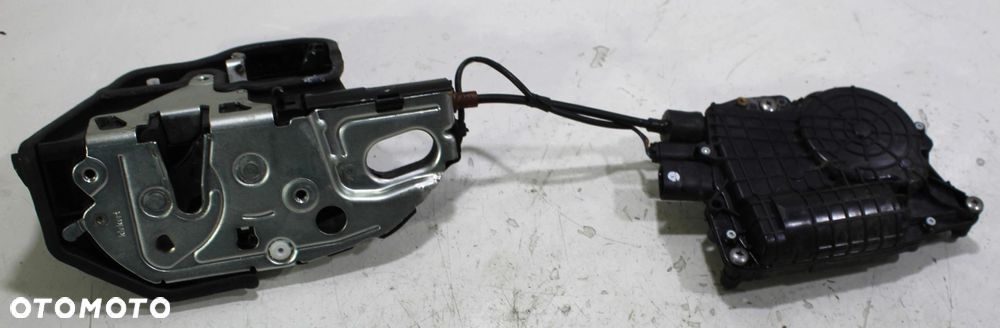 ZAMEK DOCIĄG LEWY TYŁ BMW F01 F02 F04 F07 F10 7185687