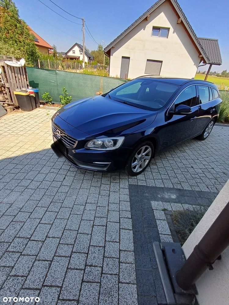 Volvo V60 D2 Momentum - 3