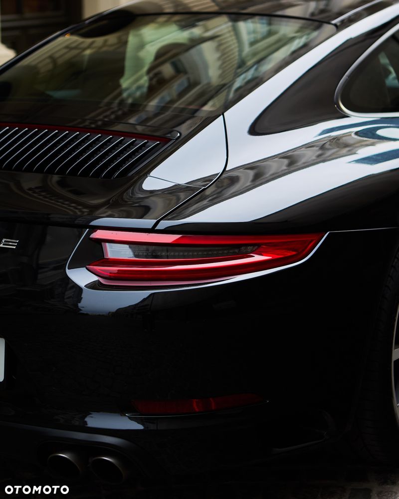 Porsche 911 Carrera S PDK - 10