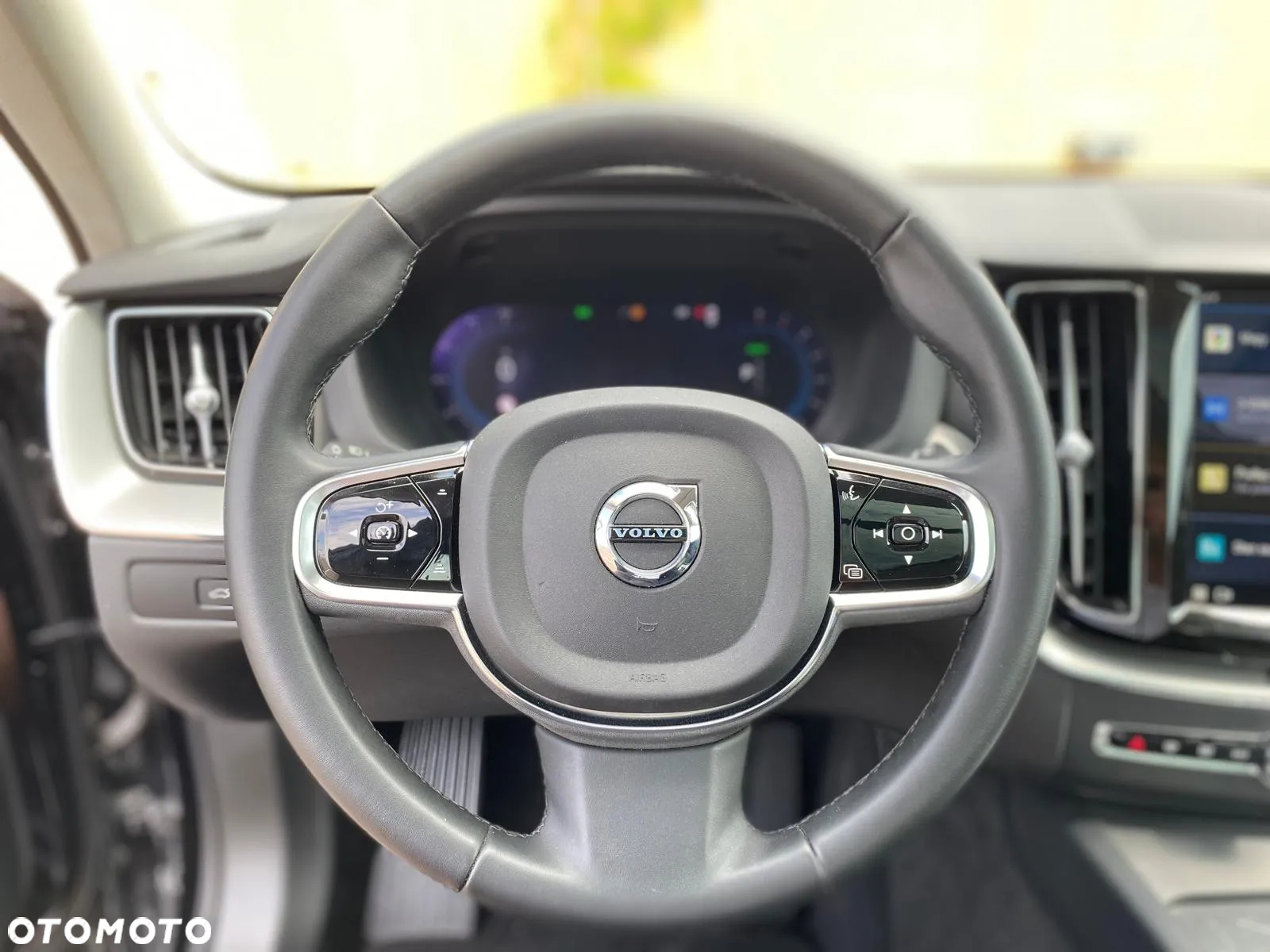 Volvo XC 60 T6 AWD Recharge Plus Dark - 24