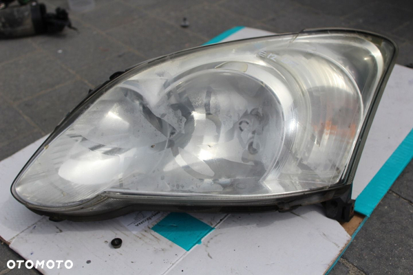 LAMPA PRAWA PRZÓD COROLLA E12 LIFT HATCHBACK EUROPA