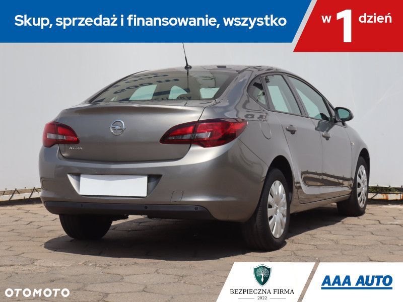 Opel Astra - 7