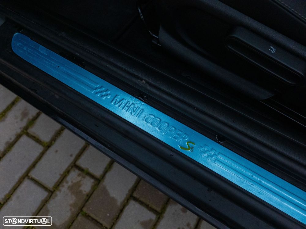 MINI 3 Portas Cooper SE Yours - 16