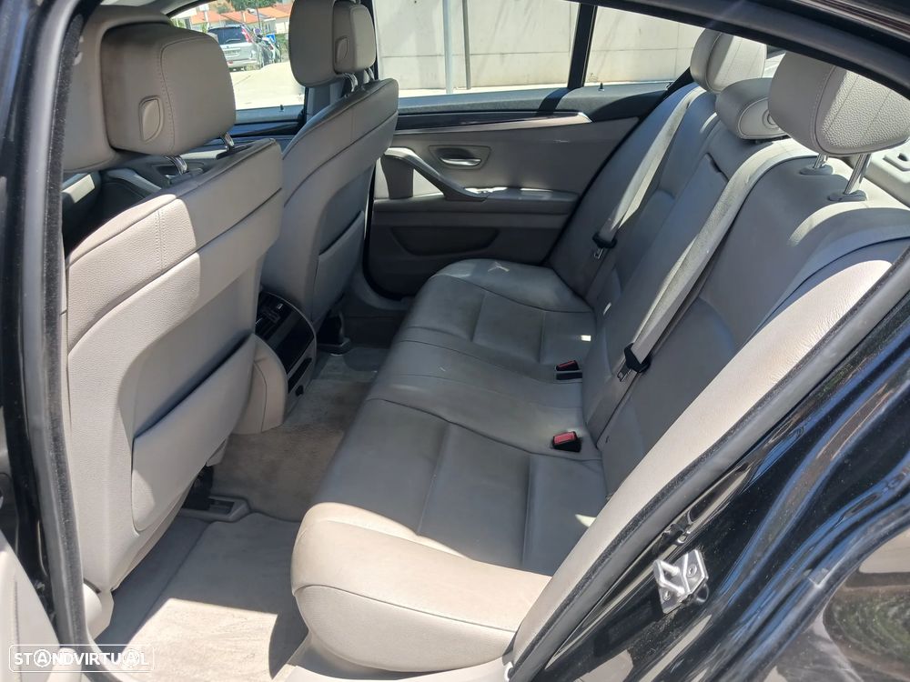BMW 525 d xDrive Exclusive Auto - 45