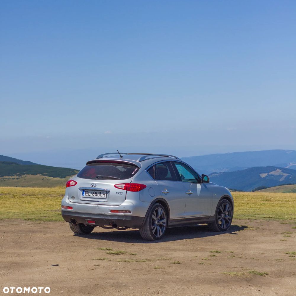Infiniti EX - 9