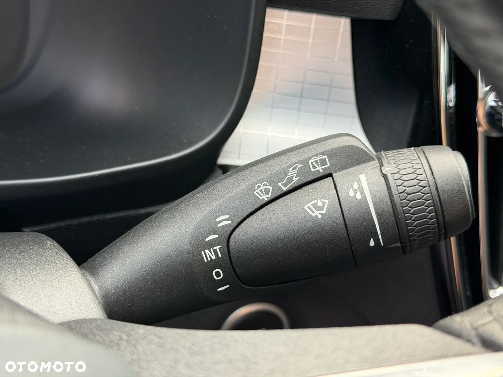 Volvo XC 40 T3 Momentum - 16
