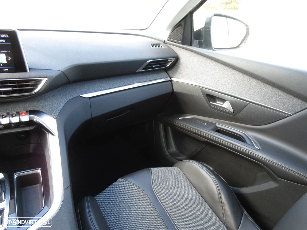 Peugeot 5008 BlueHDI 120 EAT6 Allure - 44